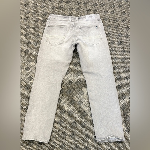 Buffalo David Bitton Light Gray Slim Straight Jeans 32/30 - Picture 2 of 13